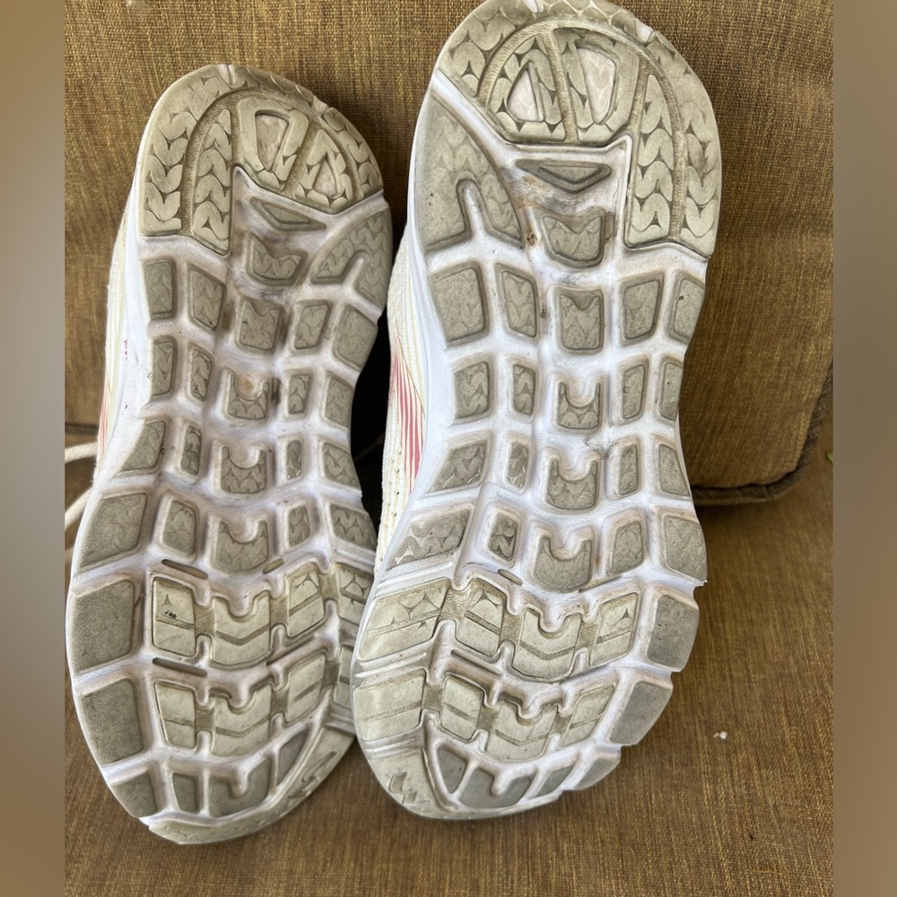Running shoes - Picture 6 of 6